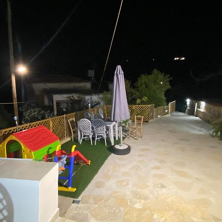 Kondomarion Casa Di Fragkiskos. Ένα Σπίτι Μέσα Στη Φύση.ヴィラ エクステリア 写真
